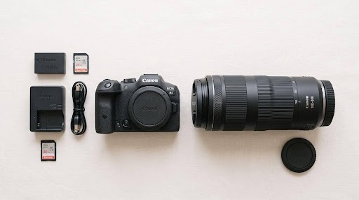 EOS R7